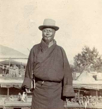 File:Dorji Namgyal en Senrie.jpg