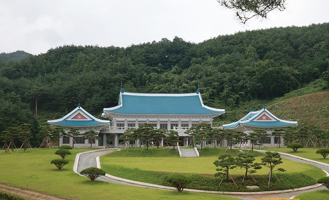 File:Zhongwu Palace.jpg