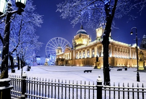 File:Carrowdun Palace in Snow.jpg