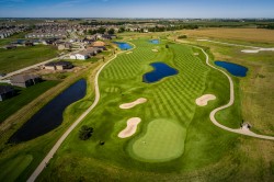 File:Avonbeux Golf Course.jpg