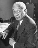 Alain LeRoy Locke.jpg