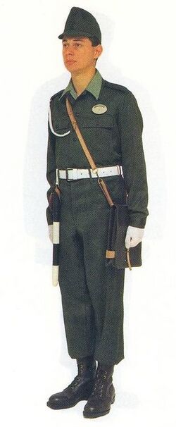340px-Hungarian military police summer uniform (enlisted, 1965-2005).jpg