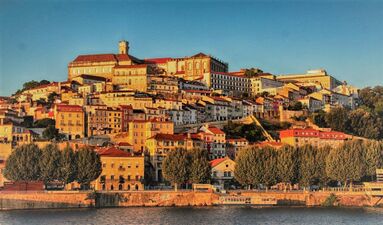 Skyline of Aréncia.