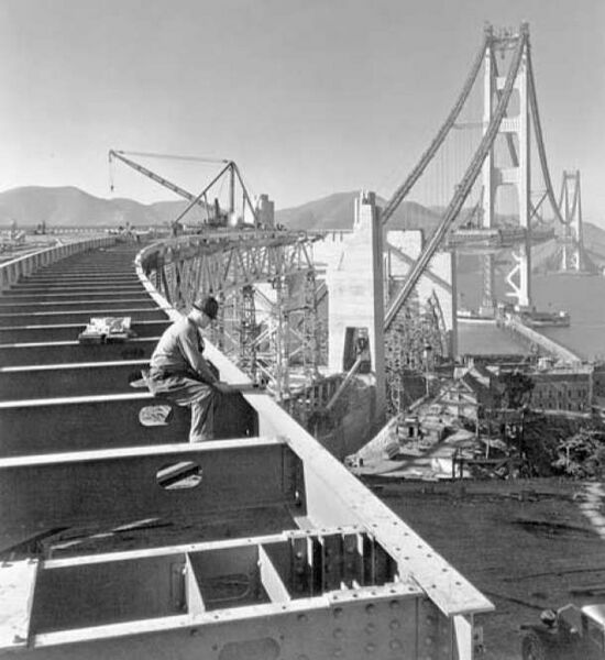 File:Construction of Alexandra Gate Bridge.jpg