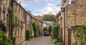 New-town-edinburgh-street.jpg