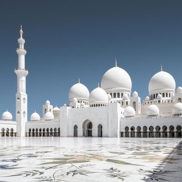 File:Sheikh Zayed Mosque view.jpg