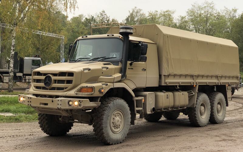 File:Zetros truck Mehrava.jpg