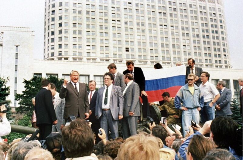 File:Boris Yeltsin Tank.jpg
