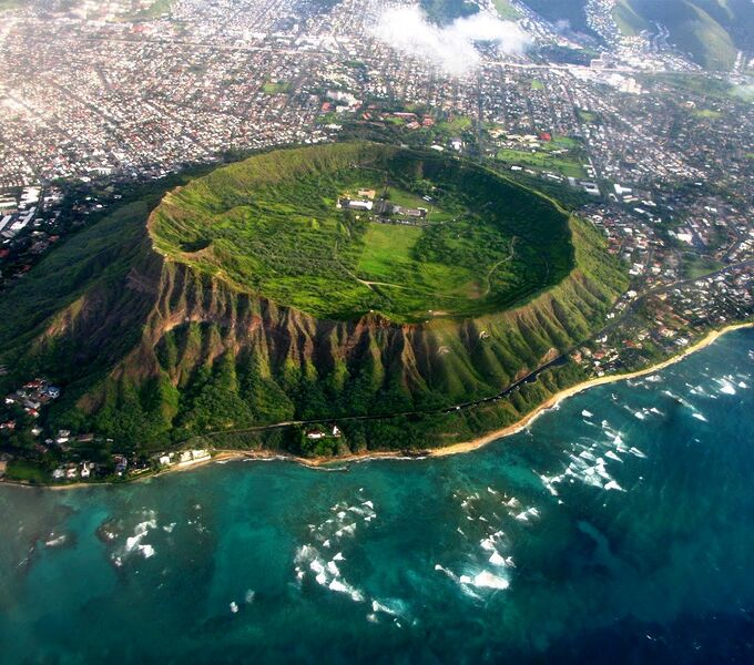 File:Diamond Head crater, Hawai'i.jpg