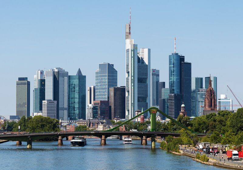 File:Skyline Frankfurt am Main 2015.jpg
