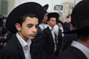 Charedim in Belhavia.jpg