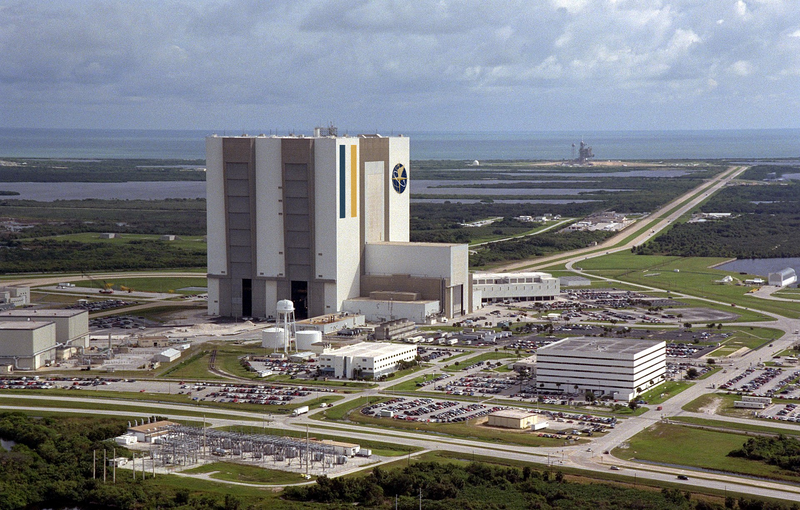 File:Cape Weimud Space Center in Akawhk, 1997.png