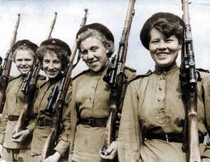 Army female soldiers 1943.jpg