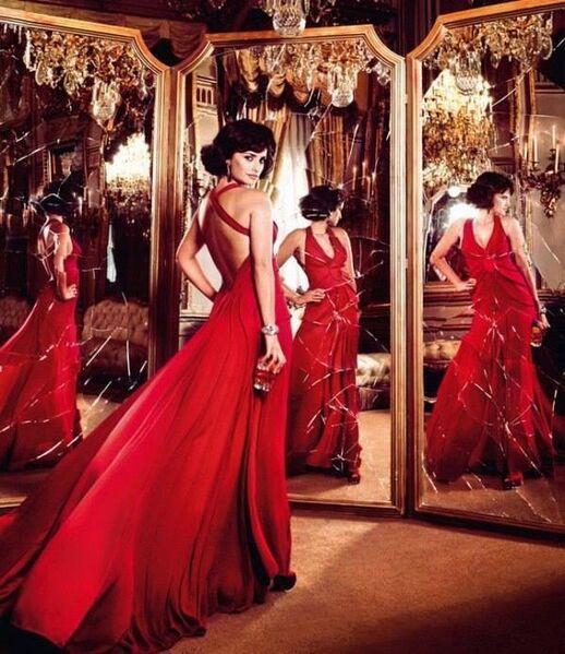 File:Luxury red dress.jpg